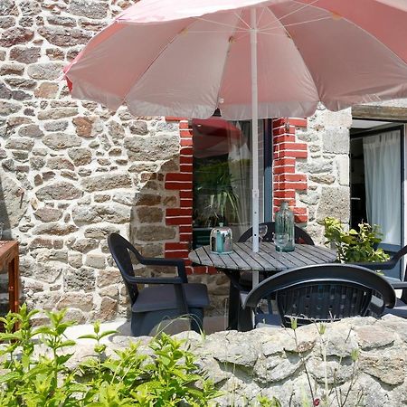 La Quinardais - Charmante Maison Avec Terrasse Saint-Samson-sur-Rance المظهر الخارجي الصورة