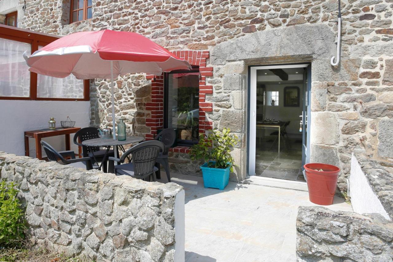 La Quinardais - Charmante Maison Avec Terrasse Saint-Samson-sur-Rance المظهر الخارجي الصورة